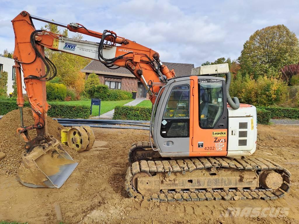 Hitachi ZX135US Pelle sur chenilles