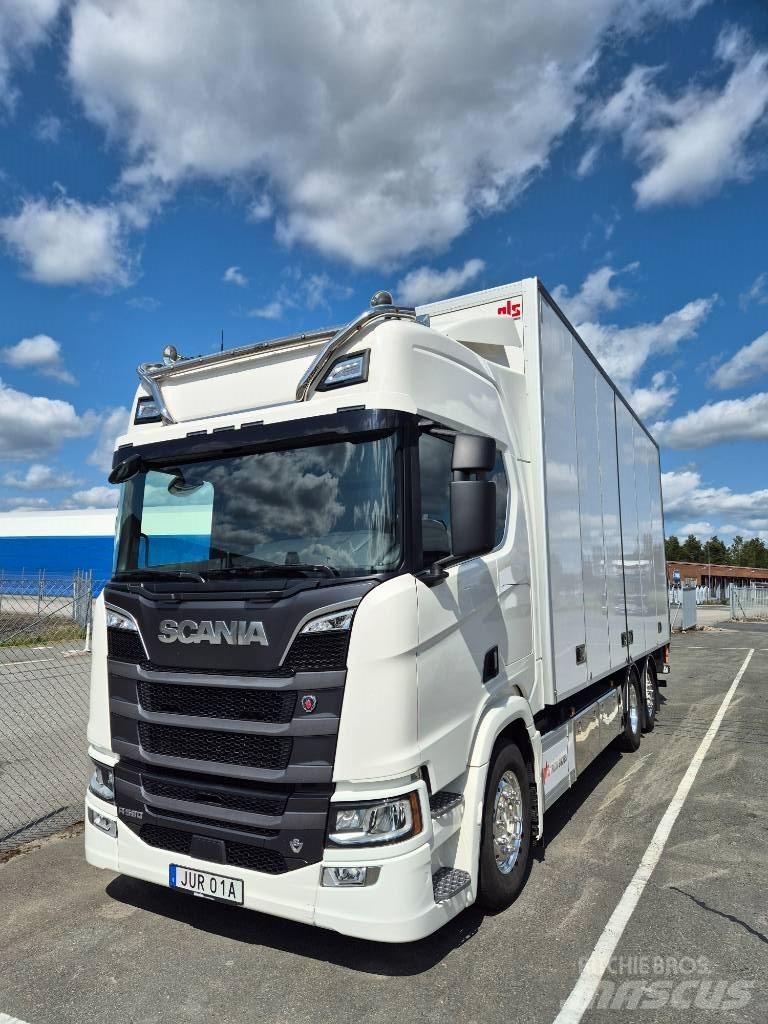 Scania R 590 Camion Fourgon