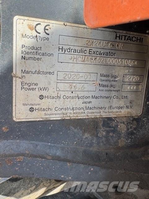 Hitachi ZX 26 U-6 CR Mini pelle < 7t