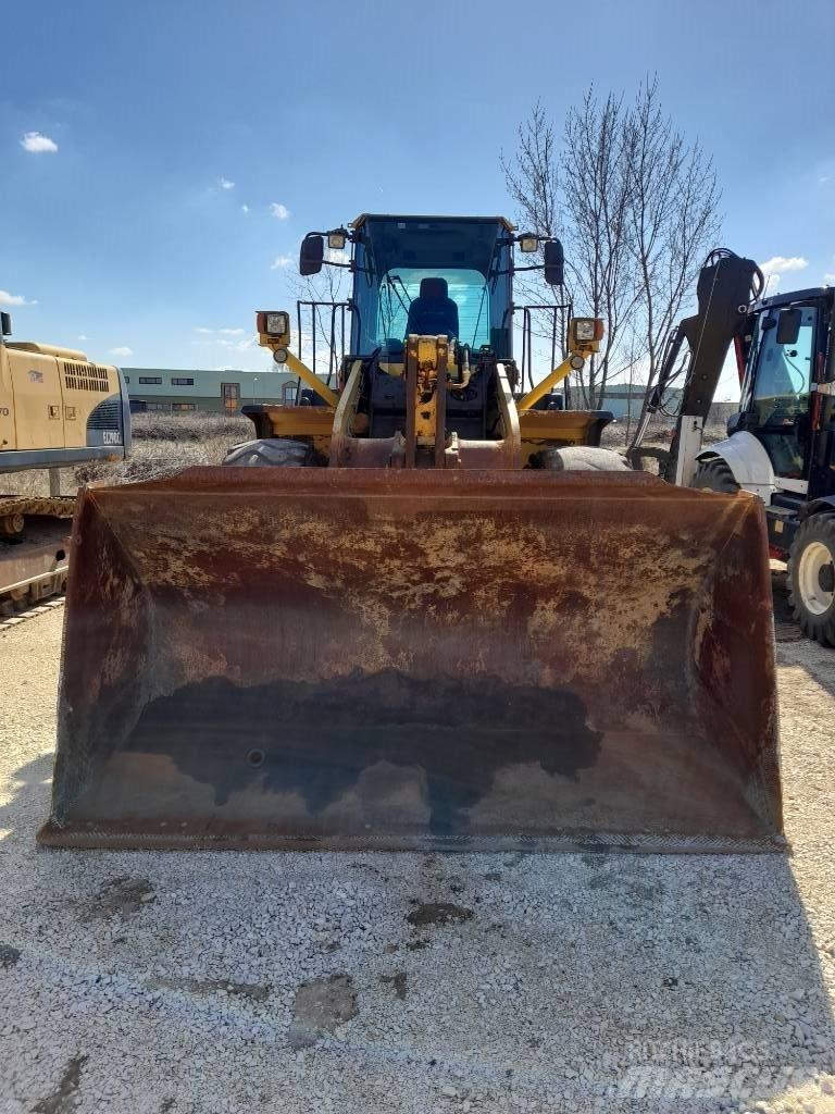 Komatsu WA 380-6 Chargeuse sur pneus