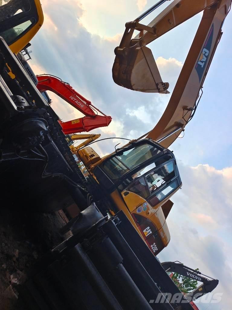 CAT 320 C Pelles amphibies