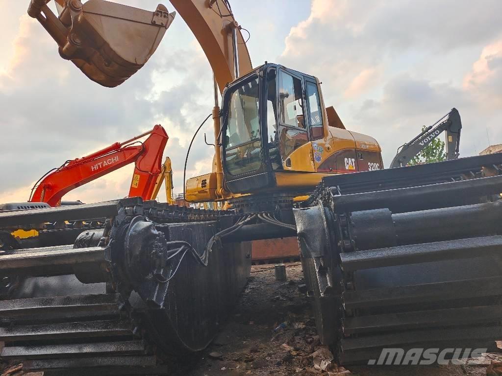 CAT 320 C Pelles amphibies