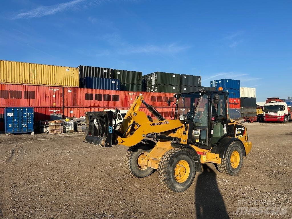 CAT 906M Chargeuse sur pneus