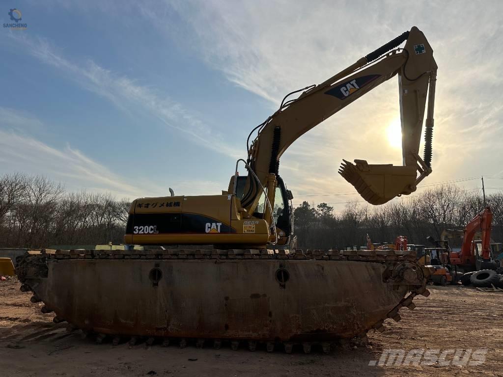 CAT 320CL Pelles amphibies