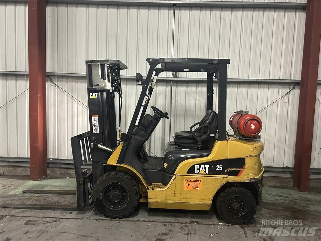 CAT GP25NT Chariots GPL