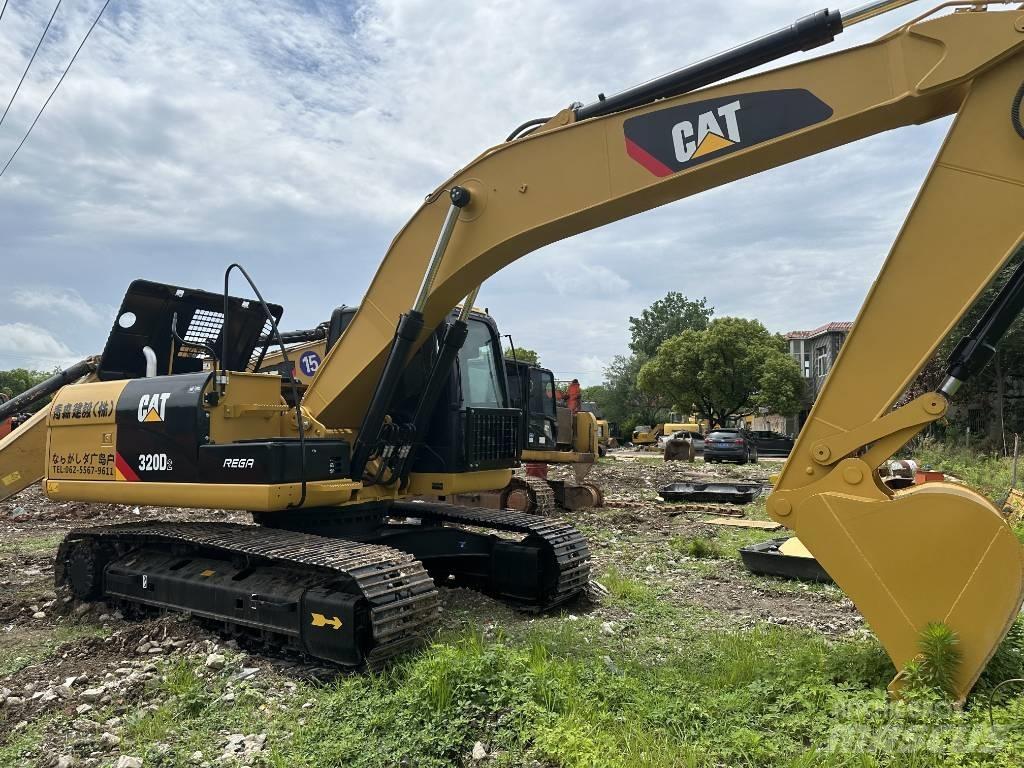 CAT 320 D Pelle sur chenilles