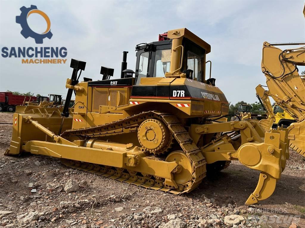 CAT D 7 R Bouteurs sur chenilles