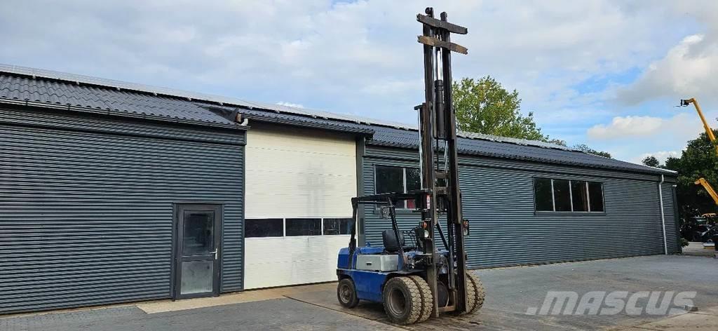 Mitsubishi FD35 Autres Chariots élévateurs