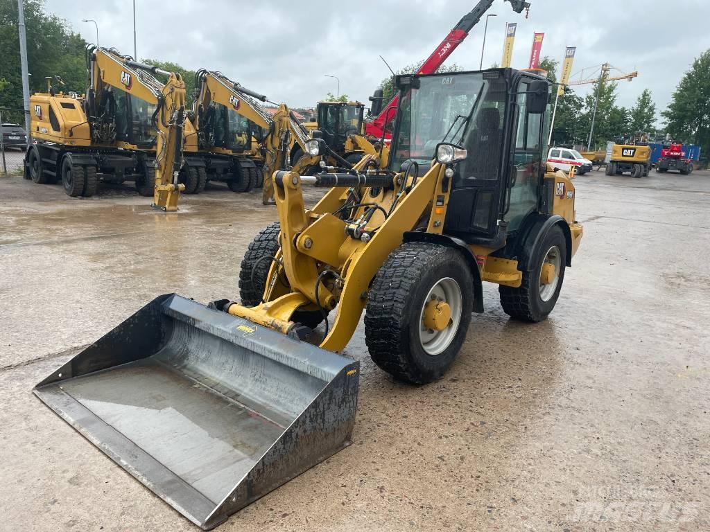 CAT 906 M Chargeuse sur pneus