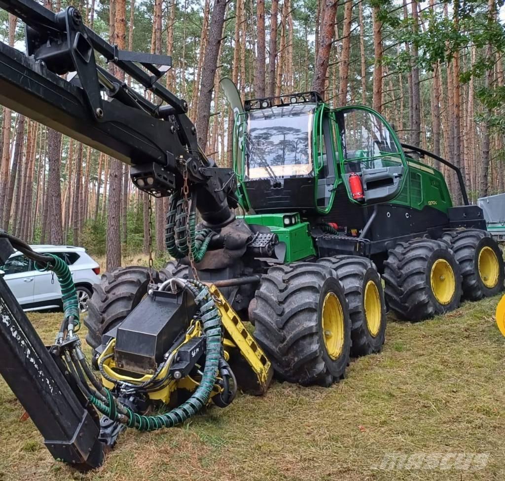 Johan Deere 1270G Abatteuse