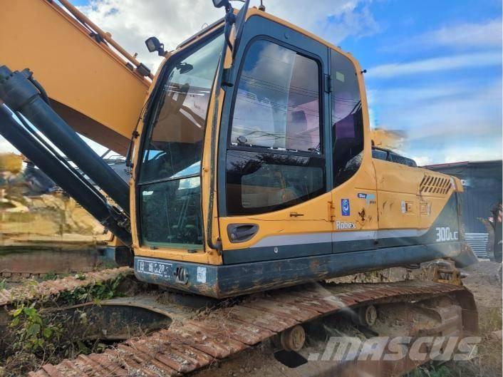 Hyundai Robex 300 LC Pelle sur chenilles