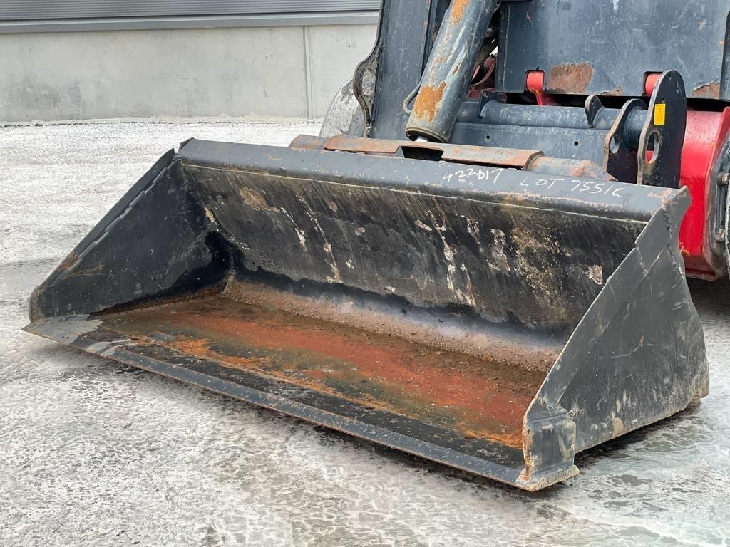 JCB R260 Chargeuse compacte