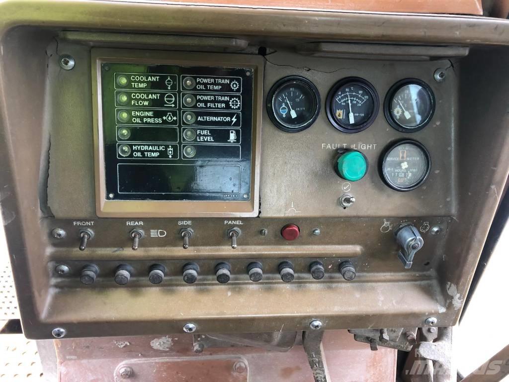 CAT D 10 Bouteurs sur chenilles