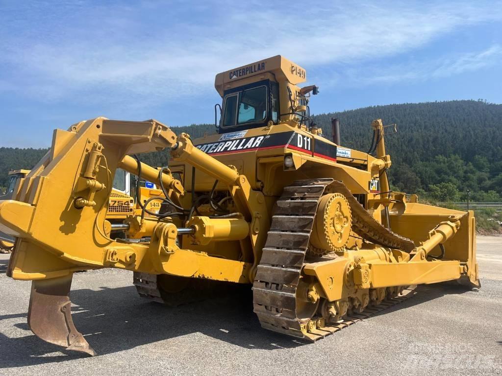 CAT D 10 Bouteurs sur chenilles
