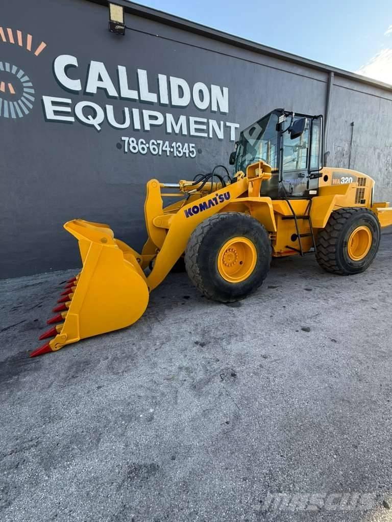Komatsu WA 320-5L Chargeuse sur pneus