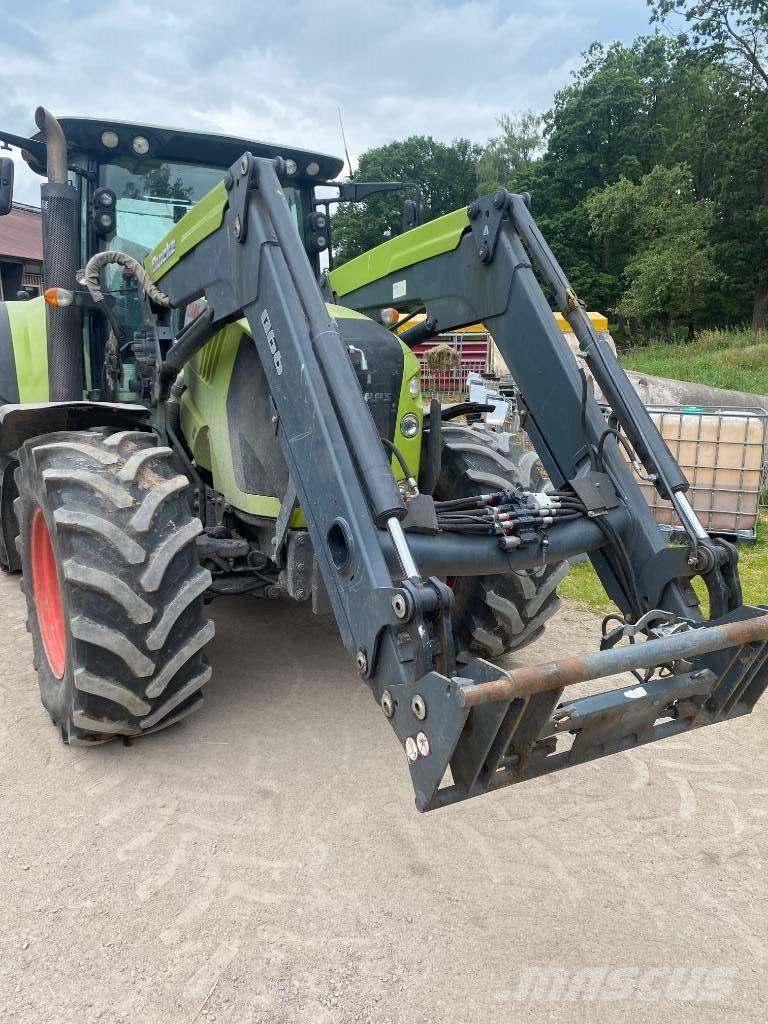 CLAAS Arion 620 Tracteur
