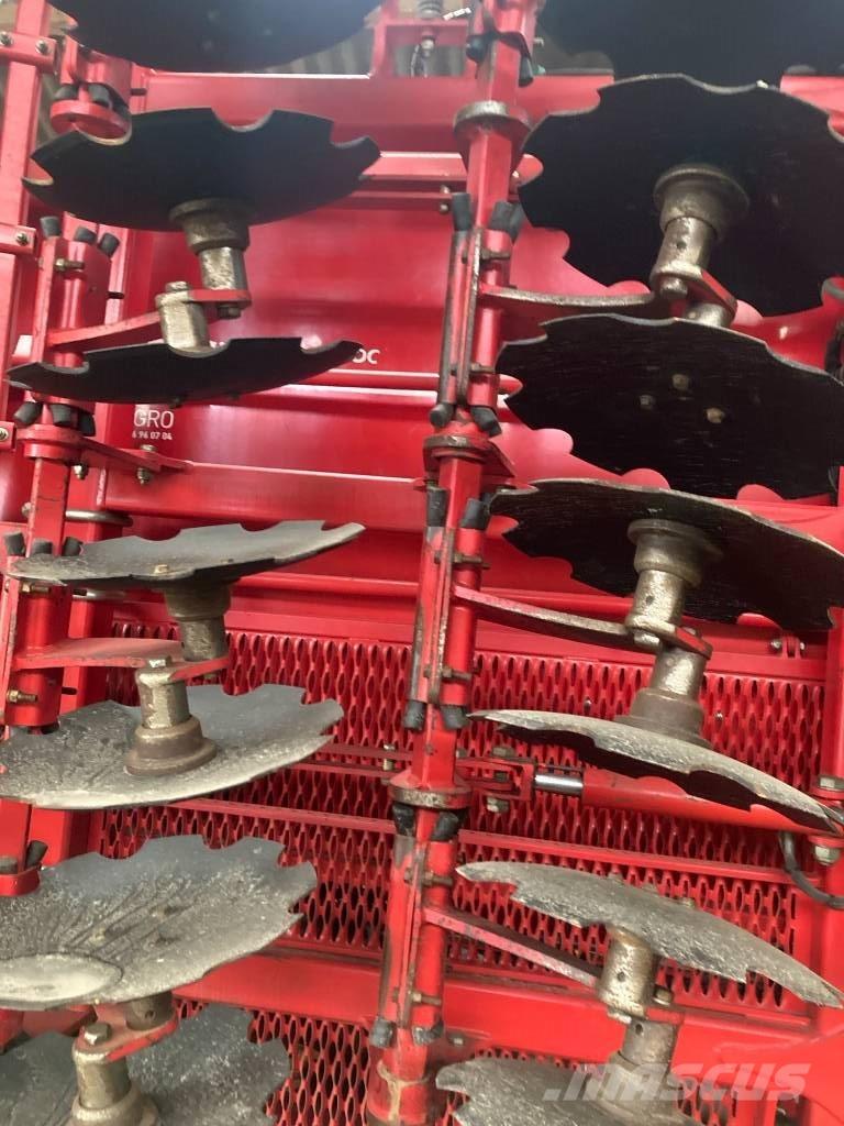 Horsch PRONTO 6DC Semoir combiné