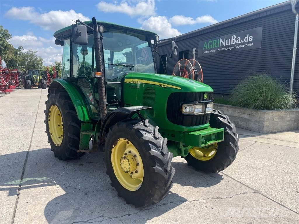 John Deere 5820 Tracteur