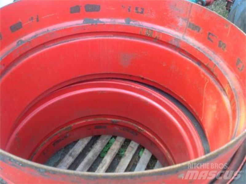  - - - 15.5R38 Pneus, roues et jantes