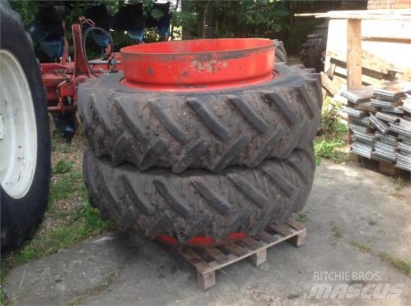  - - - 15.5R38 Pneus, roues et jantes