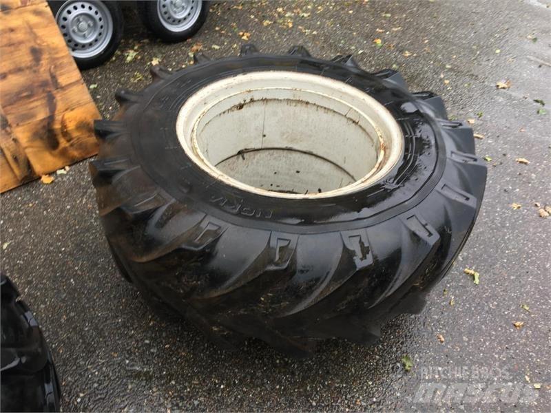  - - - 540/65R28 Pneus, roues et jantes