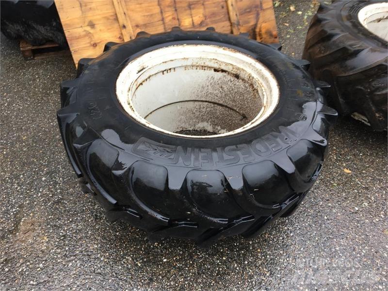  - - - 540/65R28 Pneus, roues et jantes
