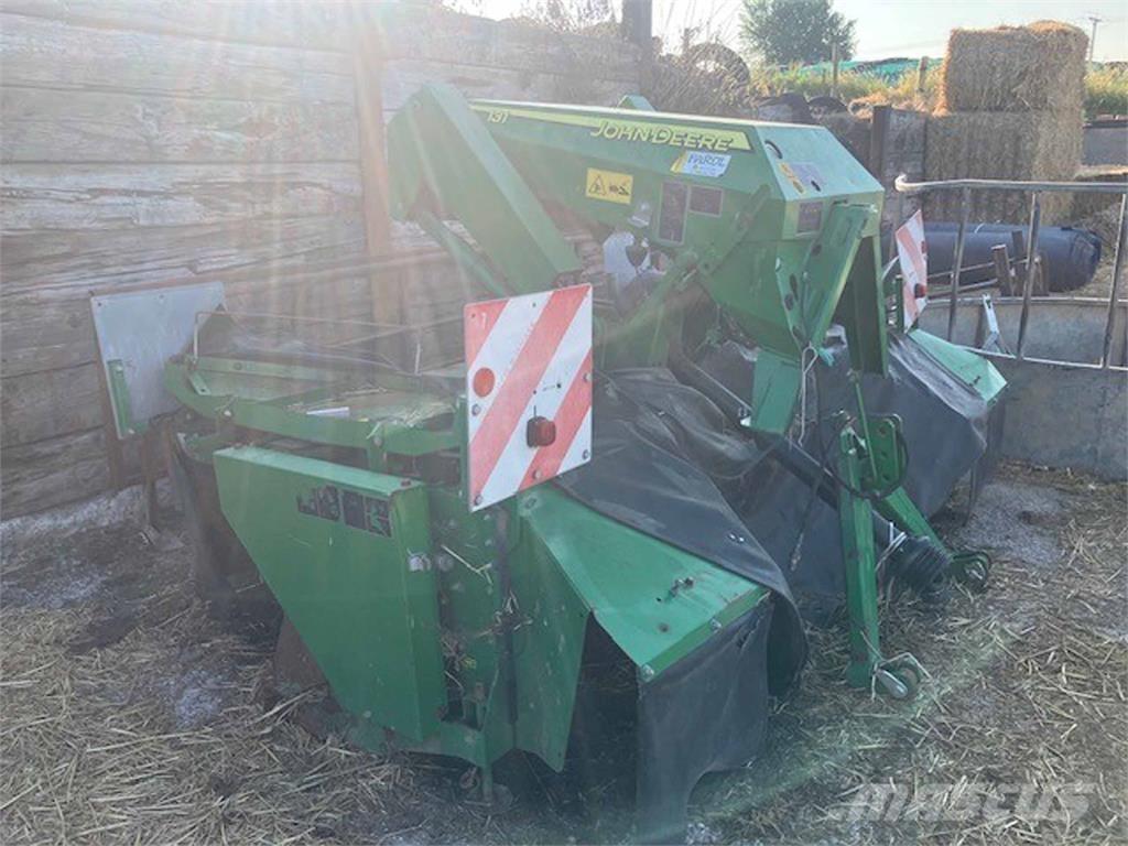 John Deere 131 Autres matériels de fenaison