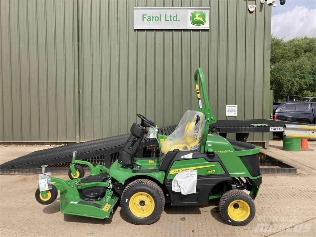 John Deere 1550 Tondeuses montées