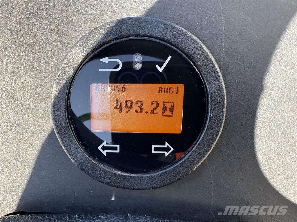 John Deere 1570 Tondeuses montées