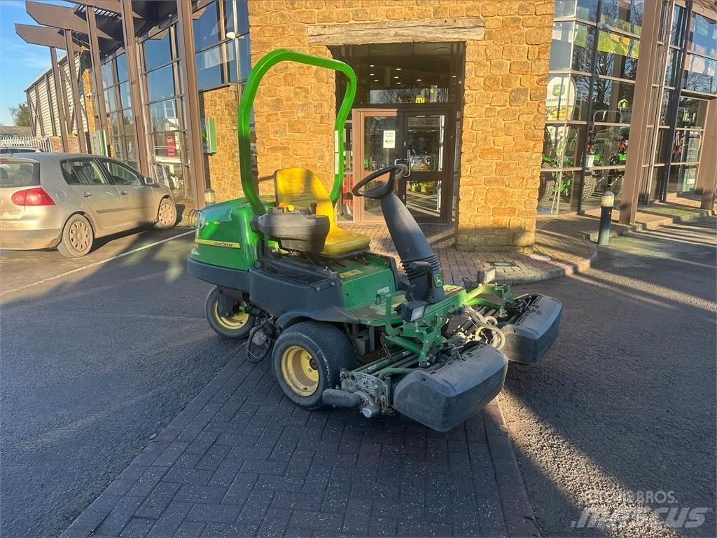 John Deere 2500EH Tondeuses à conducteur marchant