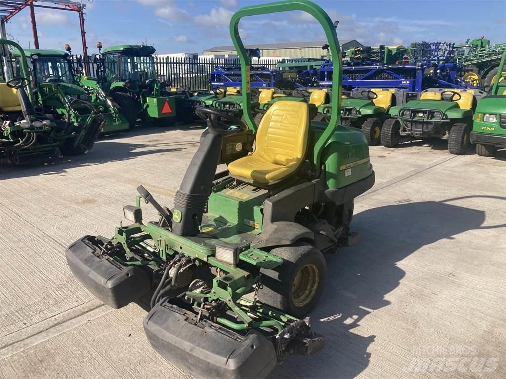 John Deere 2500EH Tondeuses à conducteur marchant