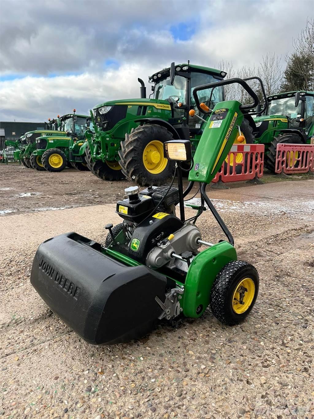John Deere 260SL Tondeuses à conducteur marchant