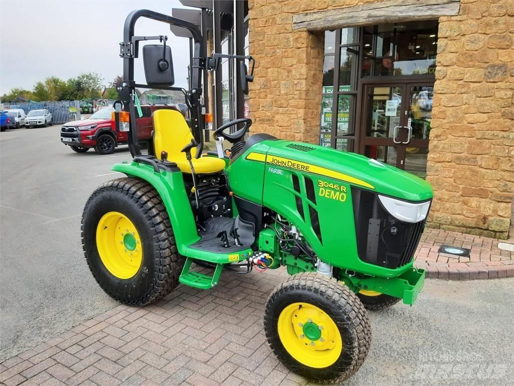 John Deere 3046R Micro tracteur