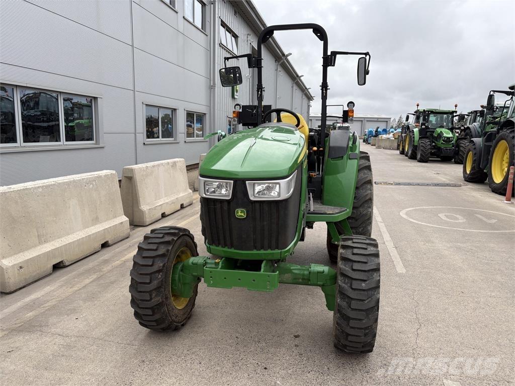 John Deere 4052M Micro tracteur