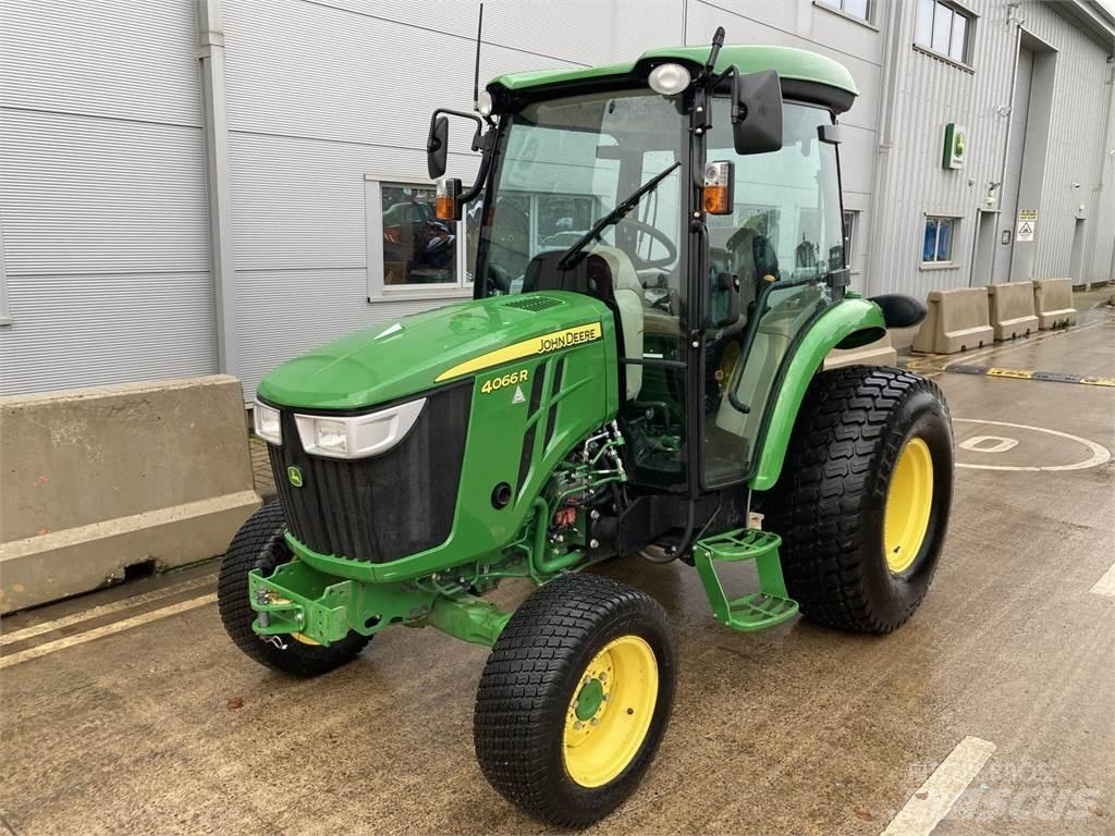 John Deere 4066R Micro tracteur