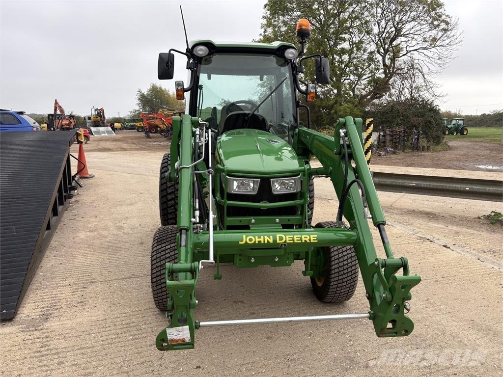 John Deere 4066R Micro tracteur