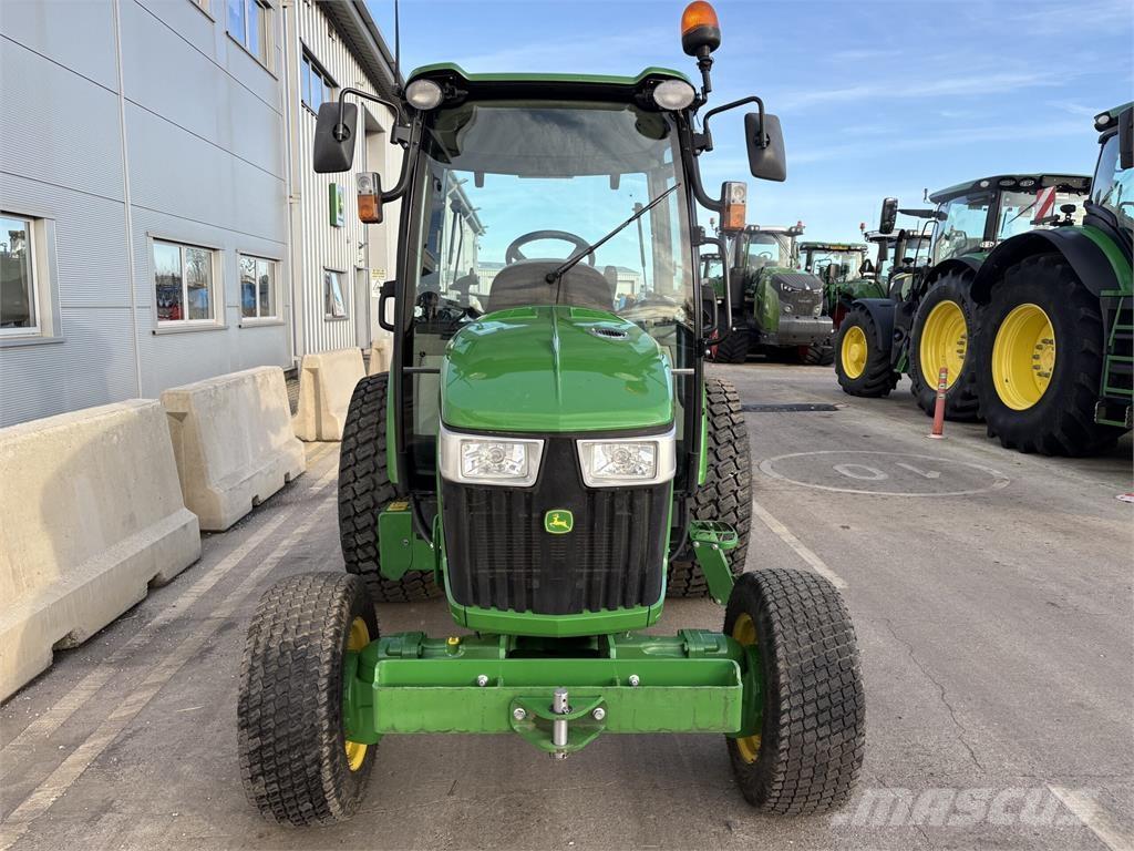 John Deere 4066R Micro tracteur
