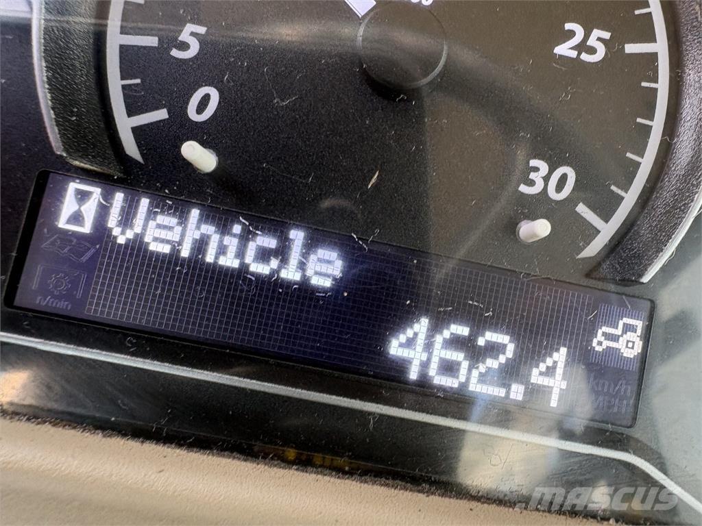 John Deere 4066R Micro tracteur