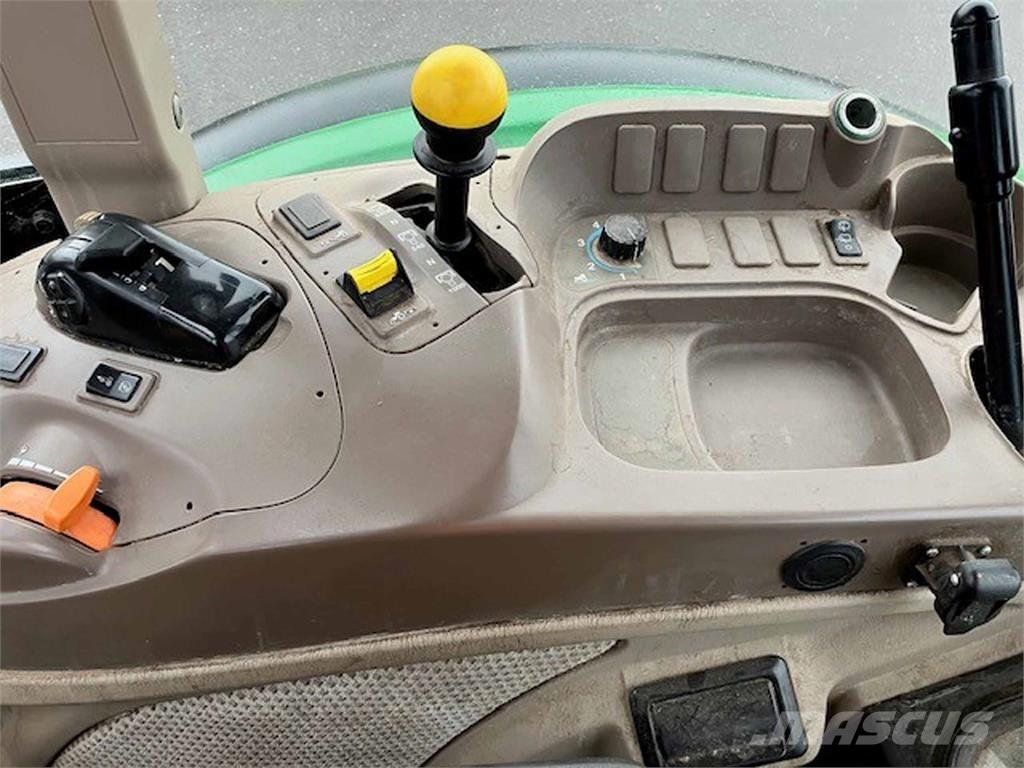 John Deere 5115M Tracteur