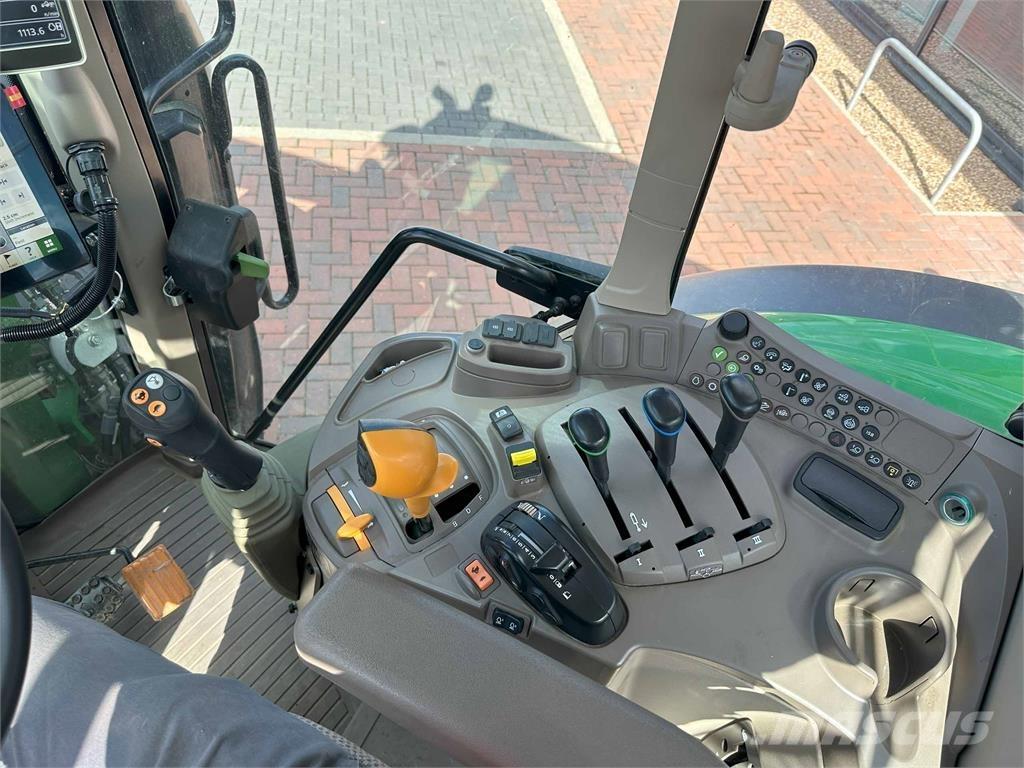 John Deere 6110M Tracteur