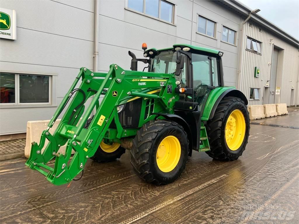 John Deere 6120M Tracteur