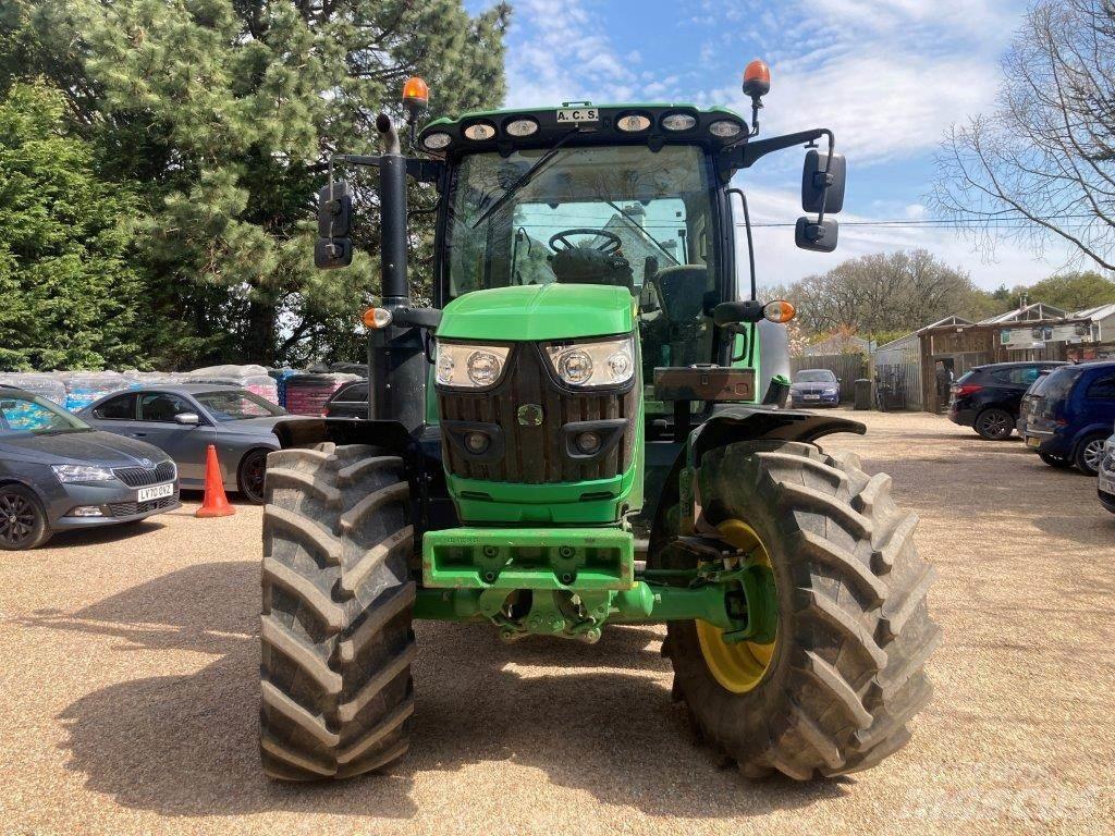 John Deere 6130R Tracteur