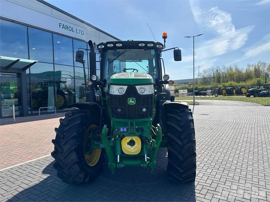 John Deere 6135R Tracteur