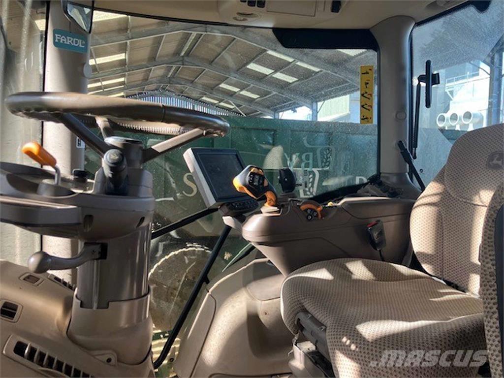 John Deere 6215R Tracteur