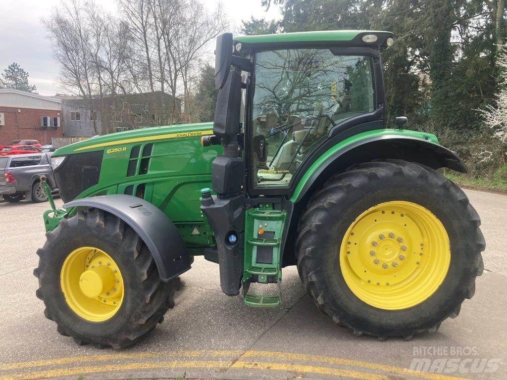 John Deere 6250R Tracteur