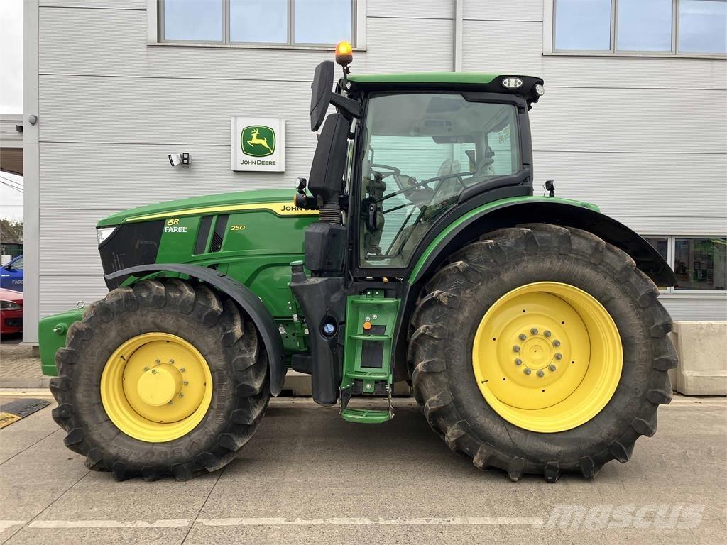 John Deere 6R 250 Tracteur