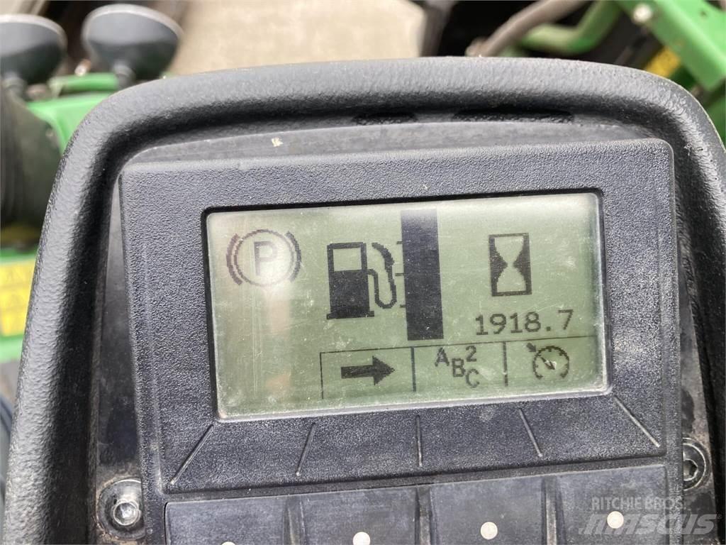 John Deere 7500AE Tondeuses à conducteur marchant