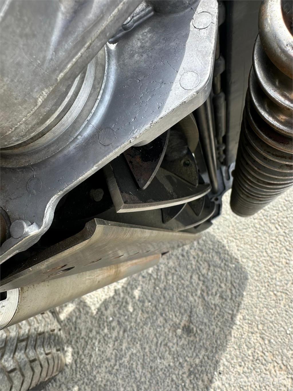 John Deere 7500AE Tondeuses à conducteur marchant