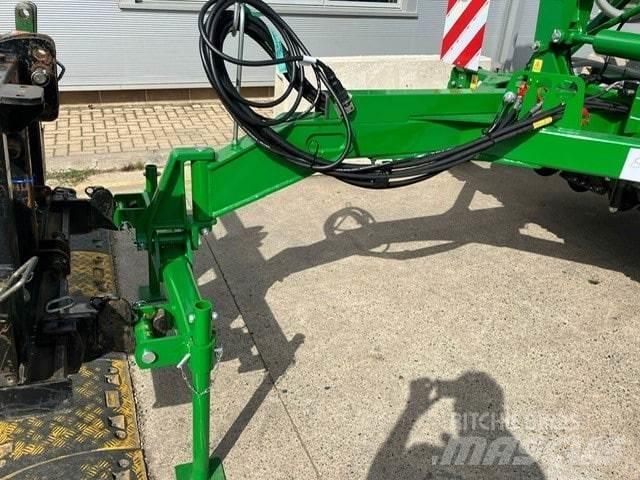 John Deere 750A Semoir