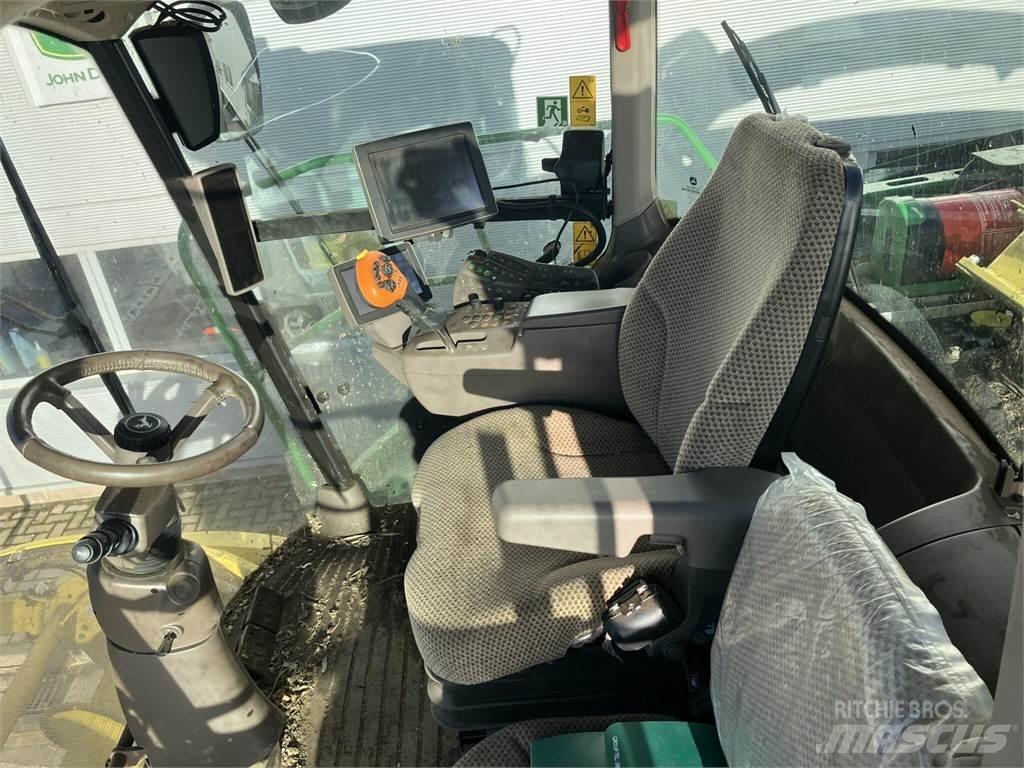 John Deere 8500i Ensileuse automotrice